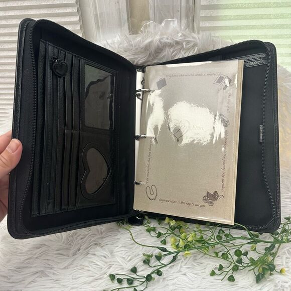 Brighton Black Leather Binder with Croc Emboss and Silver Decorative Clasp - Picture 5 of 13